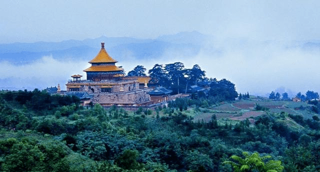 承德，皇家避暑胜地与历史文化名城风采